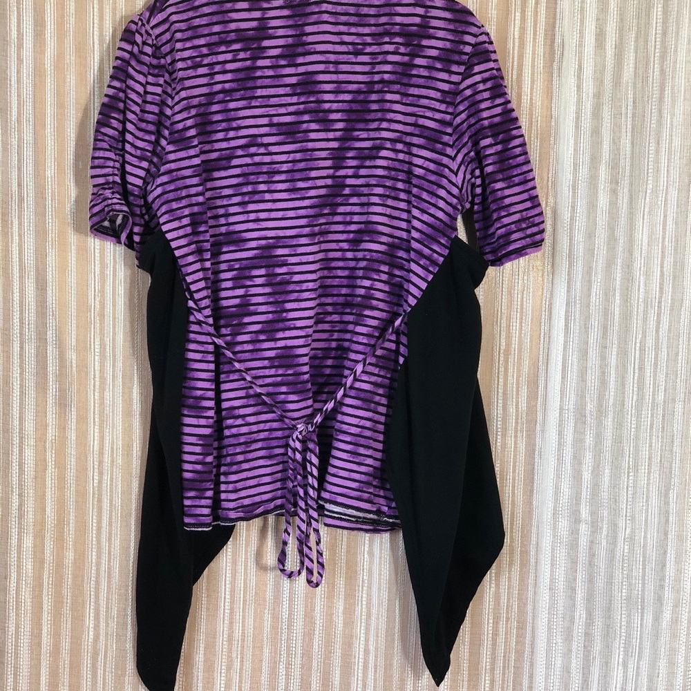 Dressy top - Picture 2 of 3